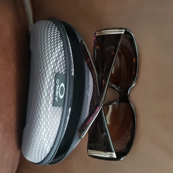 Emporio Armani Sunglasses - Picture 8 of 9